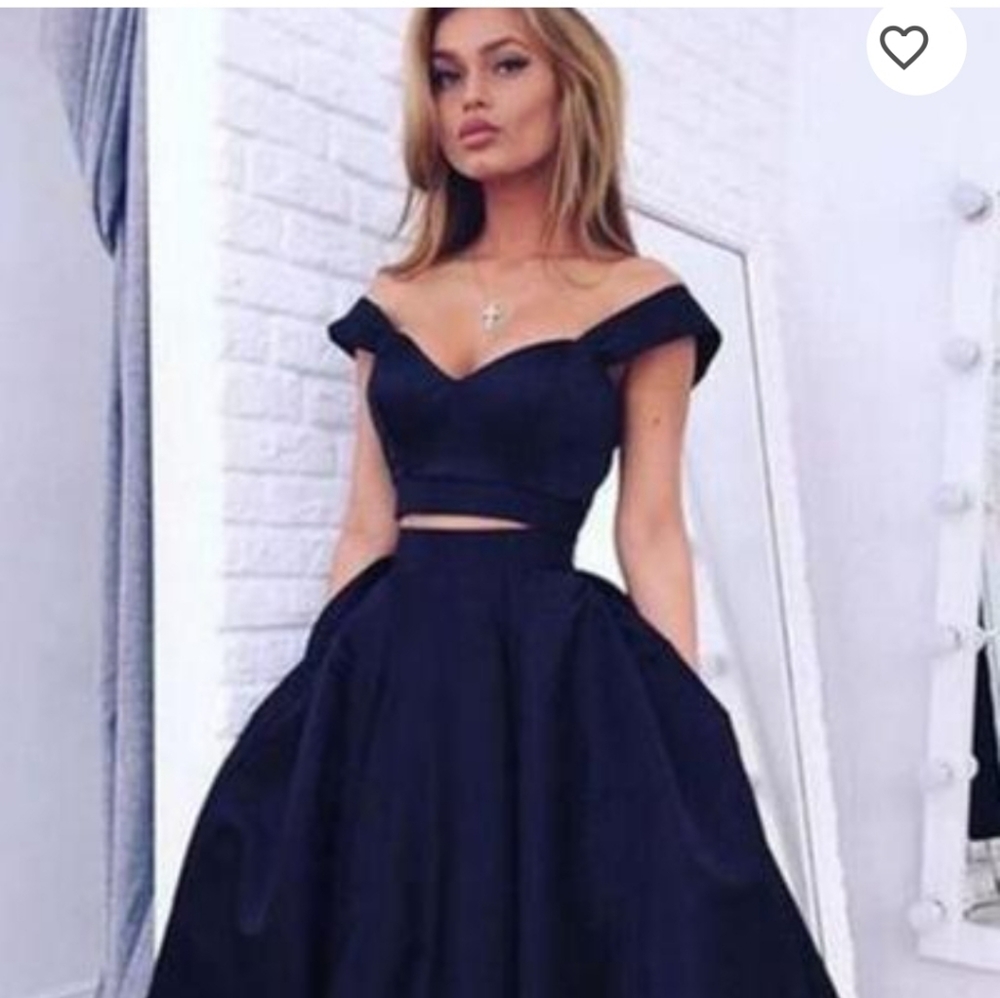 Knee-Length A-Line/Princess Satin Sleeveless Homecoming Dresses Navy blue size 8